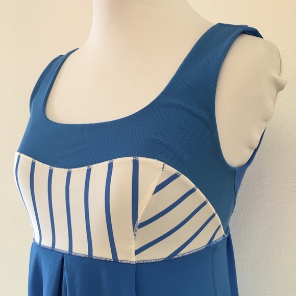 Lululemon Blue White Tank Striped Top Size 4 - Picture 3 of 8